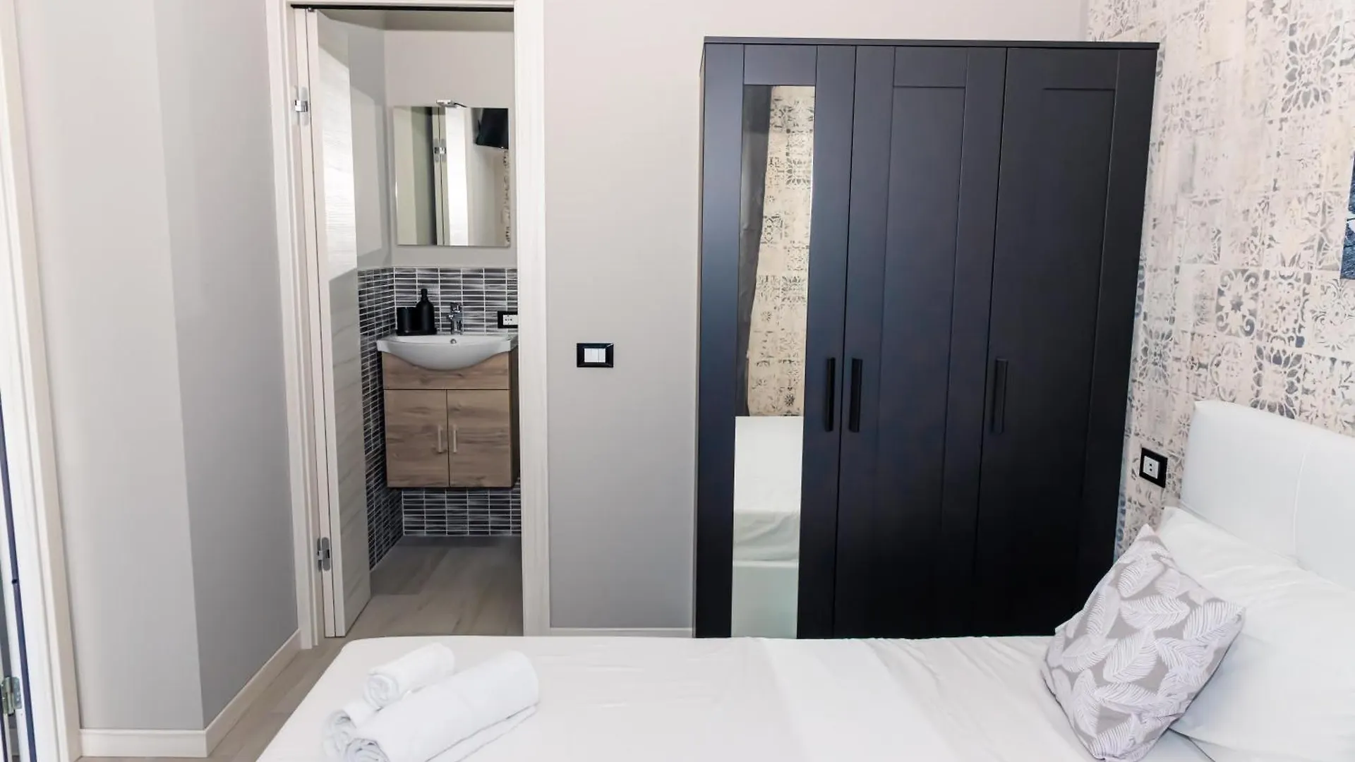 Homestay Affittacamere 911 Paratico Italy